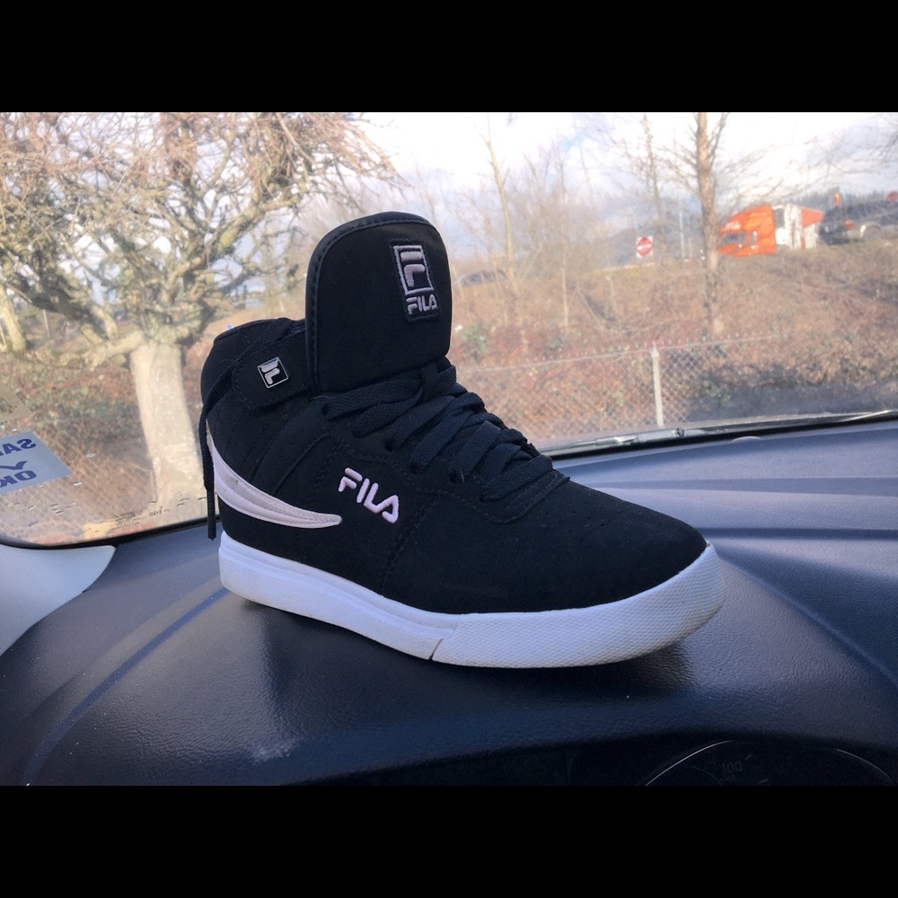 Fila Vulc 13s Black, White, Soft Pink Size 6